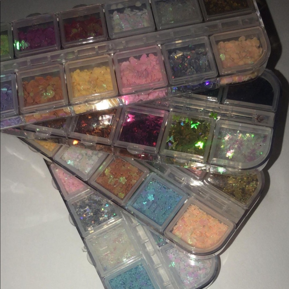 Nail accessories
